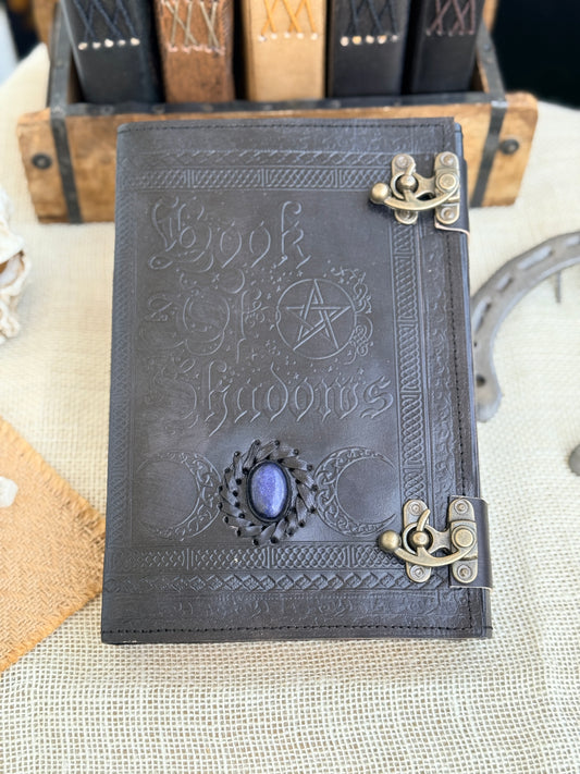 Skórzana Księga Cieni - Book of shadow z kamieniem