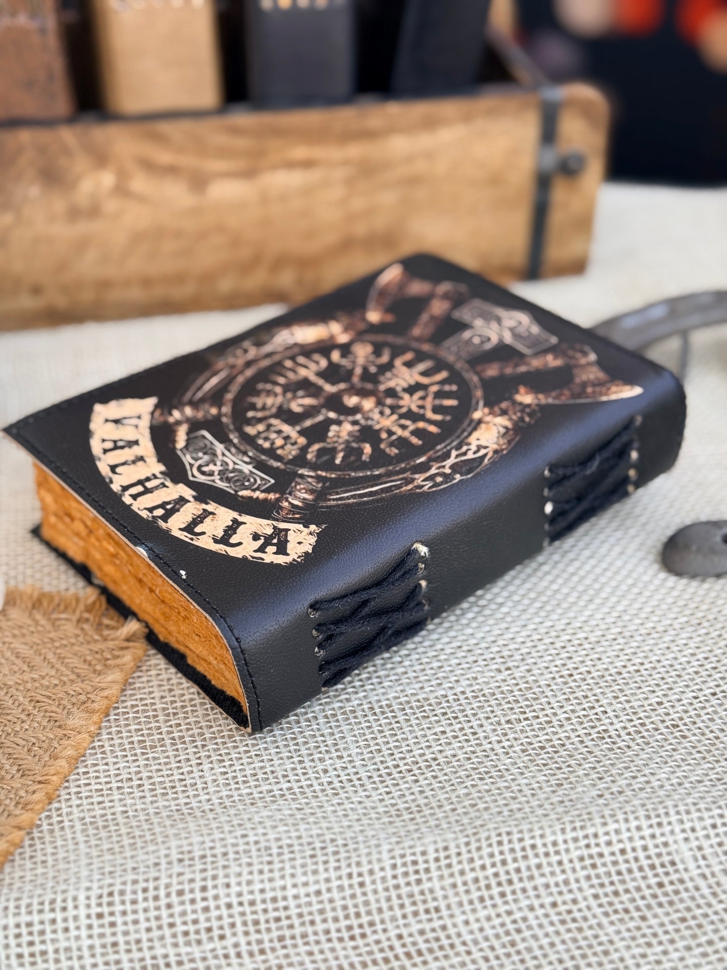 Skórzana Księga Cieni - Valhalla