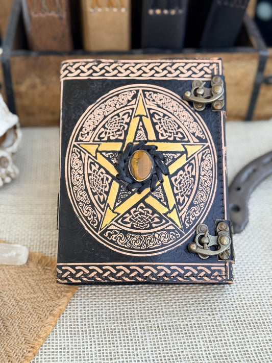 Skórzana Księga Cieni - Złoty Pentagram