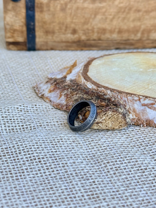 Stalowy sygnet - Starszy Futhark