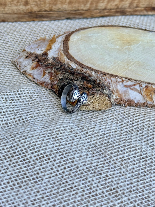 Sygnet - "Wężowy splot"