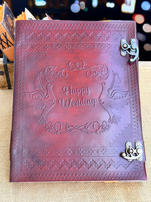 Skórzana Pamiątka Ślubu – Księga Gości Happy Wedding