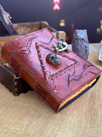 Księga Czaszki z papierem czerpanym – dark fantasy