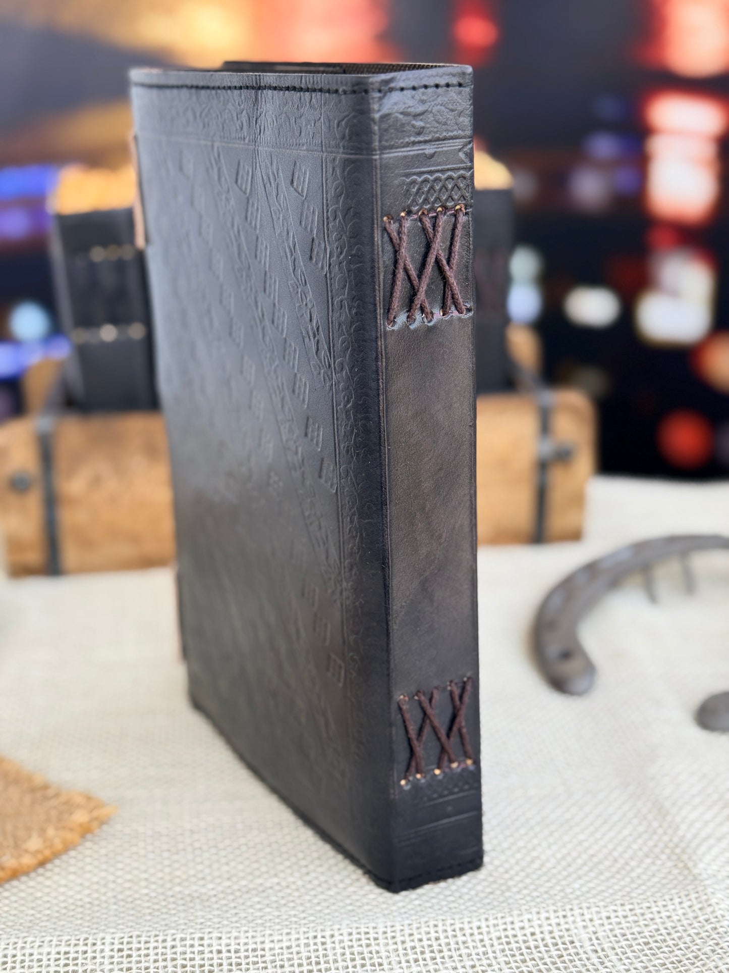 Skórzana Księga Cieni - Book of shadow z kamieniem