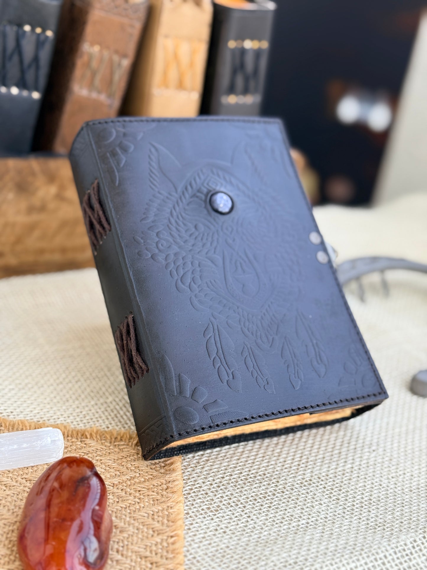 Skórzana Księga Cieni - Wilk