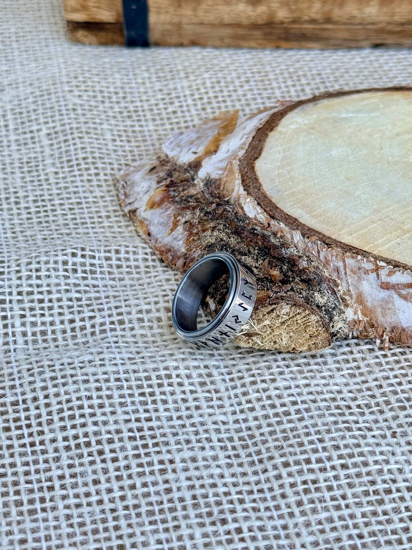 Sygnet spinner - Alfabet runiczny