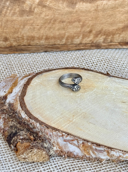 Sygnet - "Wężowy splot"