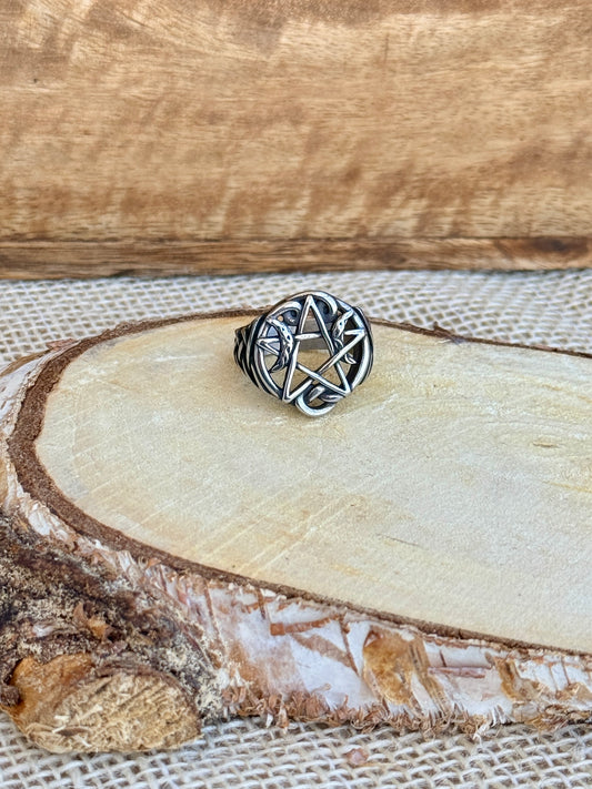 Sygnet - "Pentagram mroku"